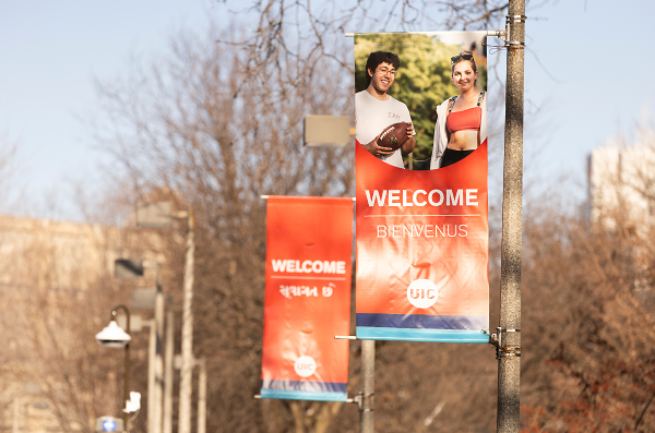 Welcome banners on campus